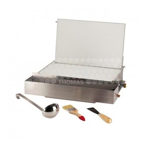 GAUFRIER A MAIN DADANT 1000 Cel / Dm2 - 4.9mm 1 GAUFRIER A MAIN DADANT 1000 Cel / Dm2 - 4.9mm